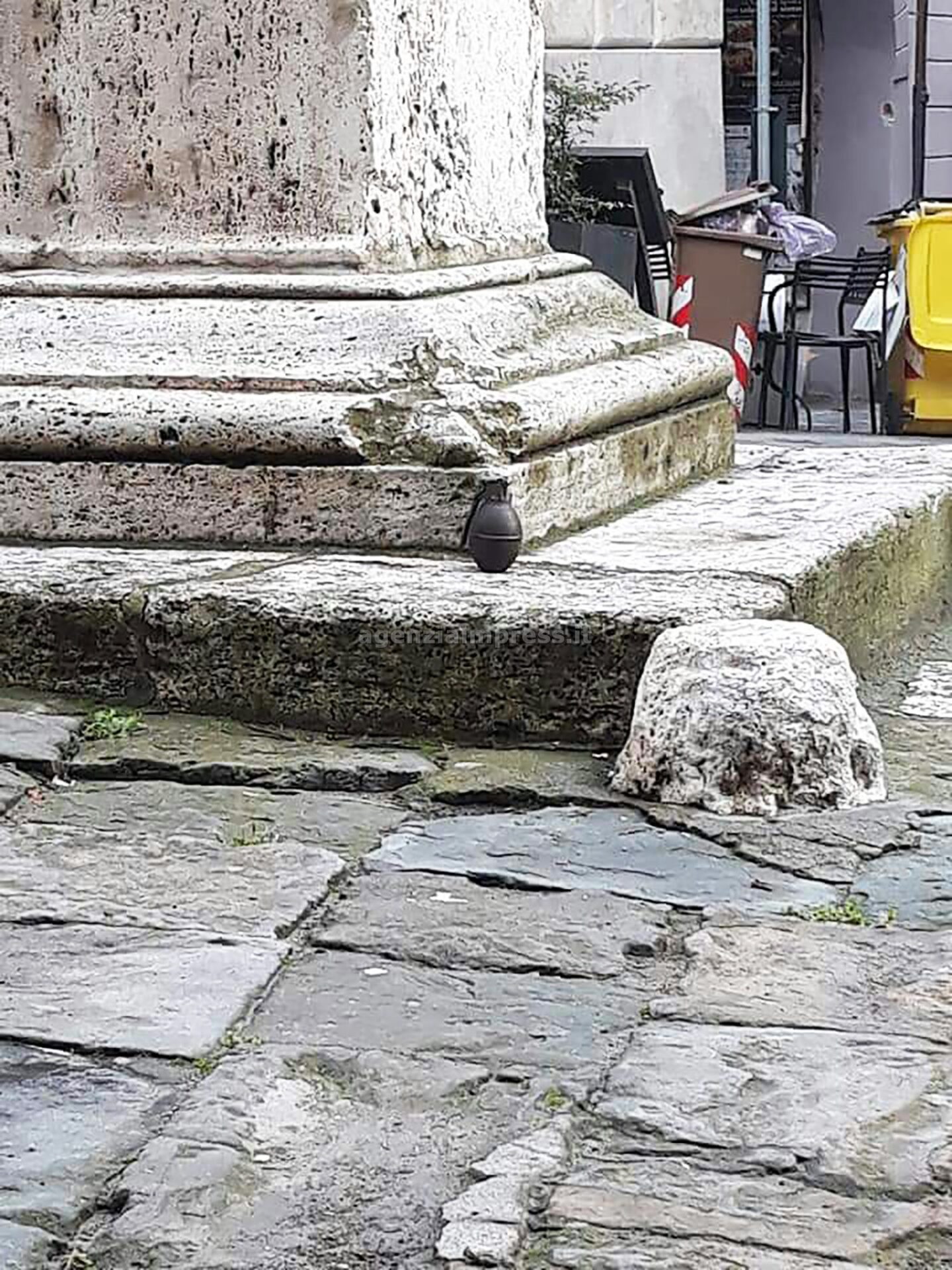 Indagini in corso. Bombe a Montepulciano, aperto fascicolo per procurato allarme