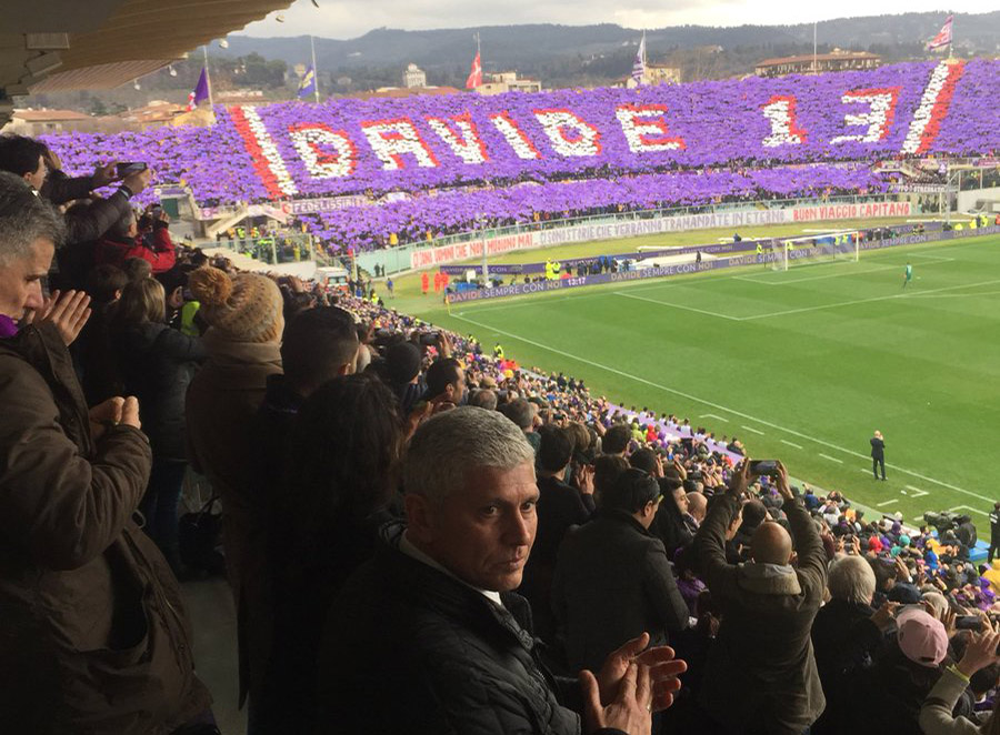 Fiorentina, vittoria e lacrime. Vitor Hugo in gol per onorare la memoria di Astori