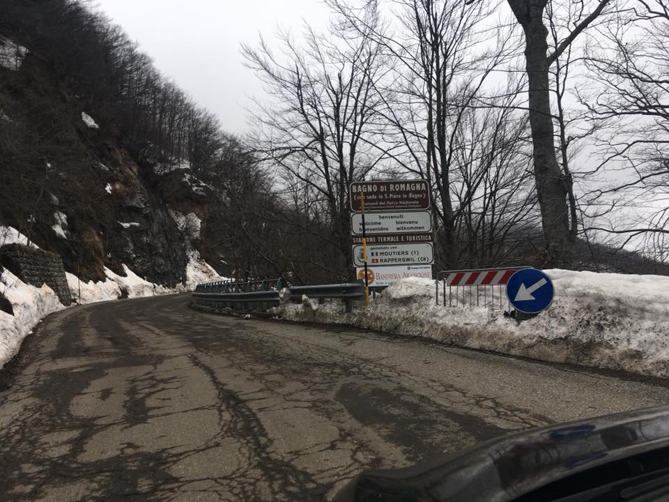 Odissea viabilità. Frana sulla Due Mari e neve sul Passo Mandrioli. E45, doppio esposto in Procura