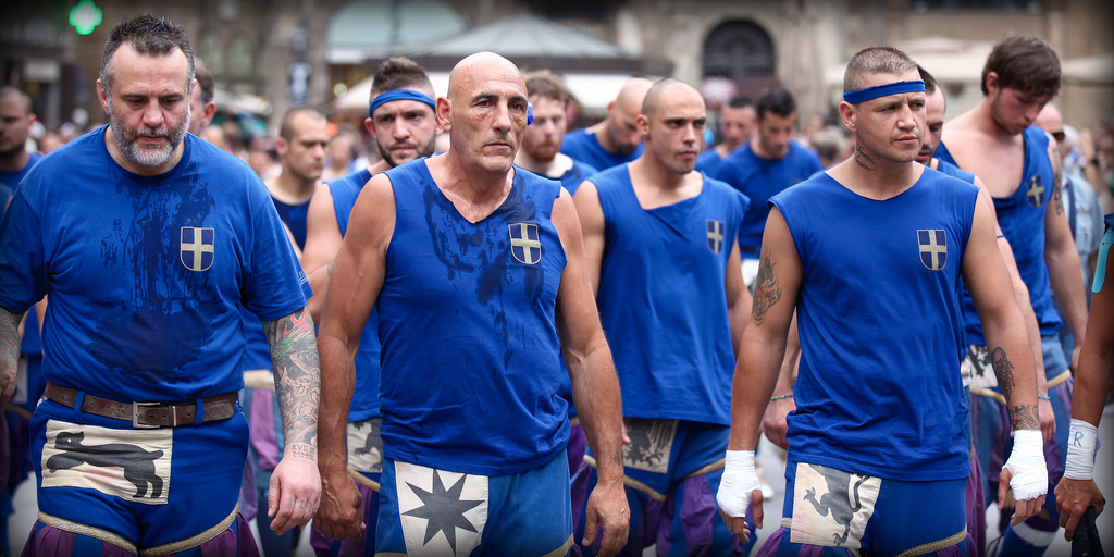 Colpo di scena al Calcio storico. Gli Azzurri non giocheranno la semifinale, penalizzazioni in arrivo