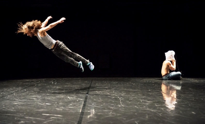 Orizzonti verticali. Sei giorni di teatro, danza, performance e incontri a San Gimignano