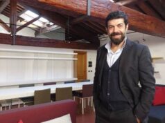 Favino ai Rinnovati con una commedia sul percorso di vita: il 10 aprile lo spettacolo