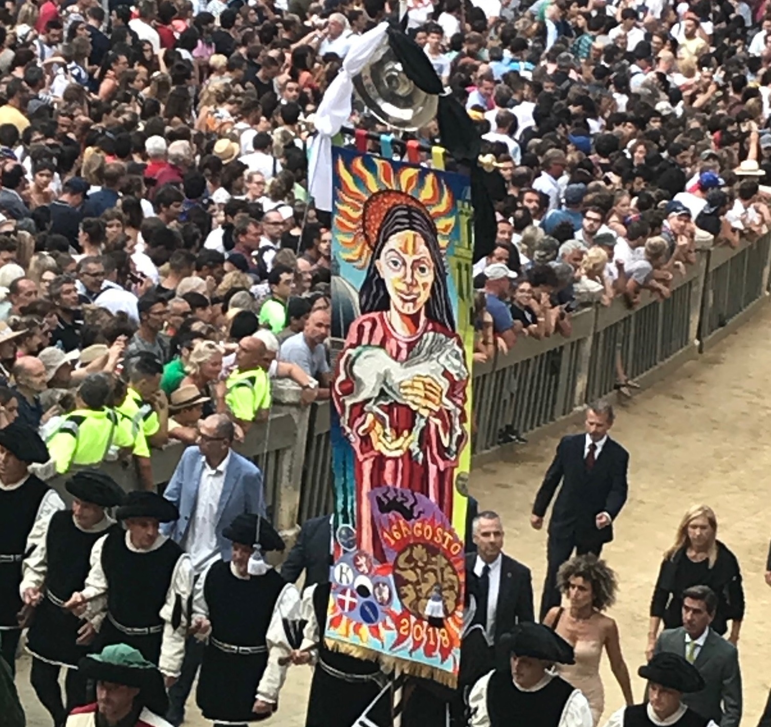 Alla contrada della Lupa il Palio ‘profano’ della Madonna Assunta