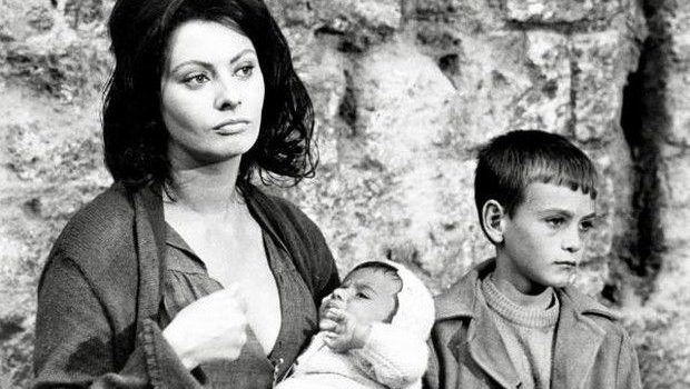 Come Sofia Loren. 5 figli in 5 anni per evitare il carcere, ieri è stata arrestata