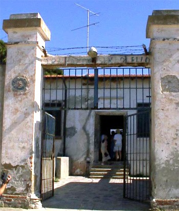 Carcere in sofferenza. I sindacati: «Scandalosa condizione di quello a Gorgona, aprire inchiesta»