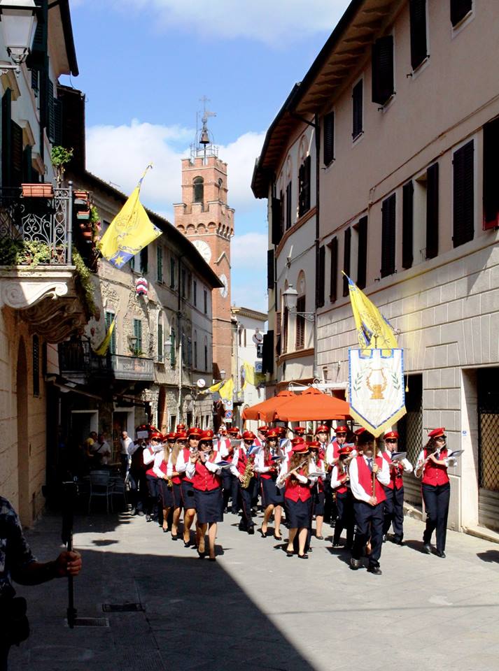 Tripudio di note e colori per le vie del centro storico con il Festival bandistico “Azzurra Lorenzoni”