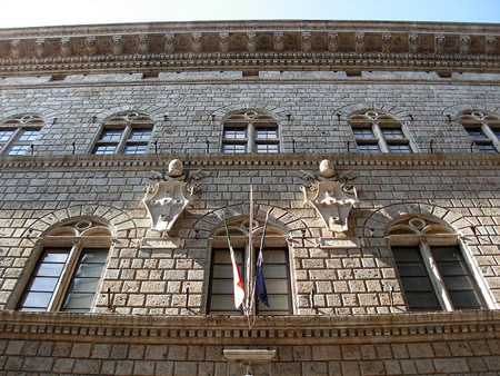 Il passato incontra il futuro. Bankitalia apre il Palazzo delle Papesse a Siena