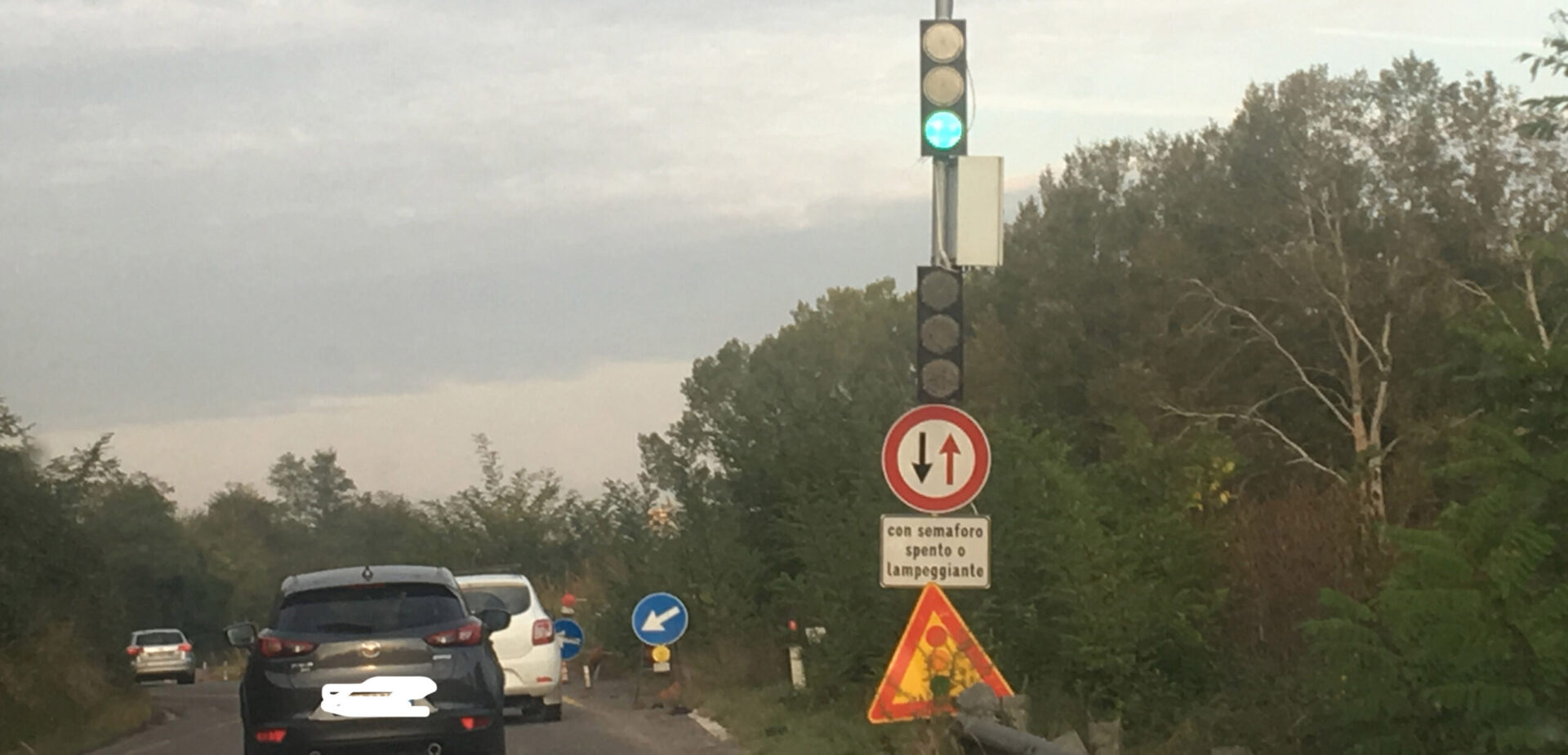 Cinque anni per togliere un semaforo. Val d’Orcia, terra di tutti quando tutto va bene