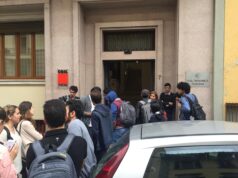 Per due studenti su tre merende “spazzatura” dentro gli zaini. L’allarme di Coldiretti: “Cibo che crea dipendenza”