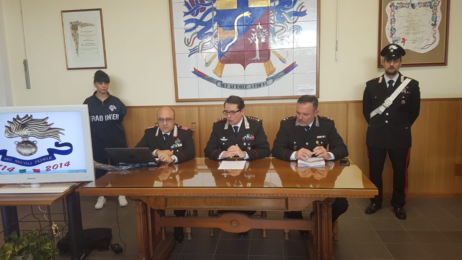 L’apparenza inganna. Finti sms minatori e aggressioni con acido, smascherati coniugi vittime dei suoceri