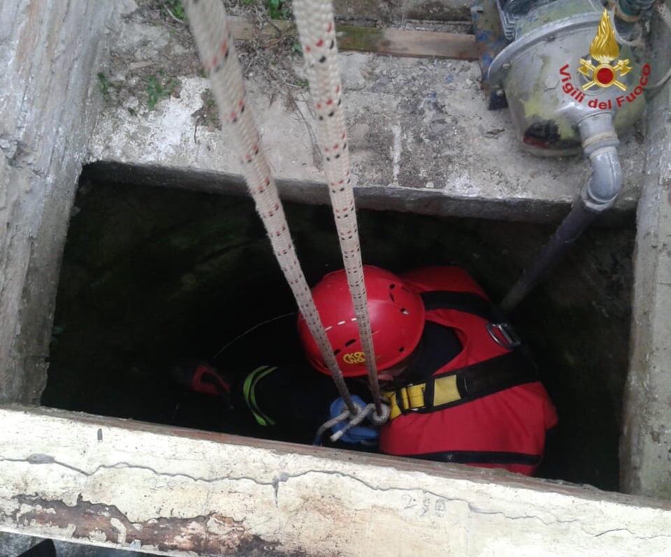 Tragedia nel pisano. Precipita nel pozzo pieno d’acqua, muore 91enne