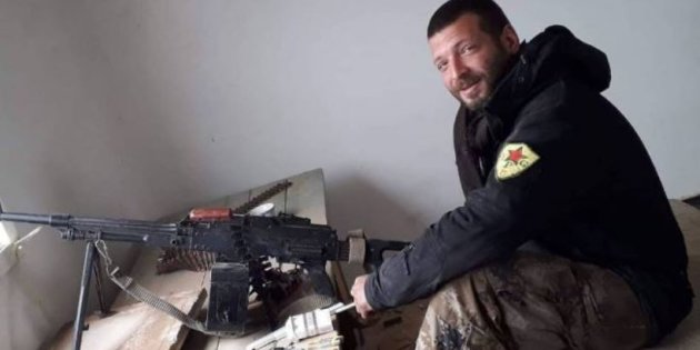 Morto per un ideale. La salma di Orsetti ancora bloccata in Siria