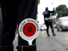 Trovato morto in un cantiere a Prato, indagini in corso: la vittima è un muratore rumeno