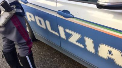 Alcol oltre il limite. Ubriaco alla guida su corsia preferenziale, denunciato