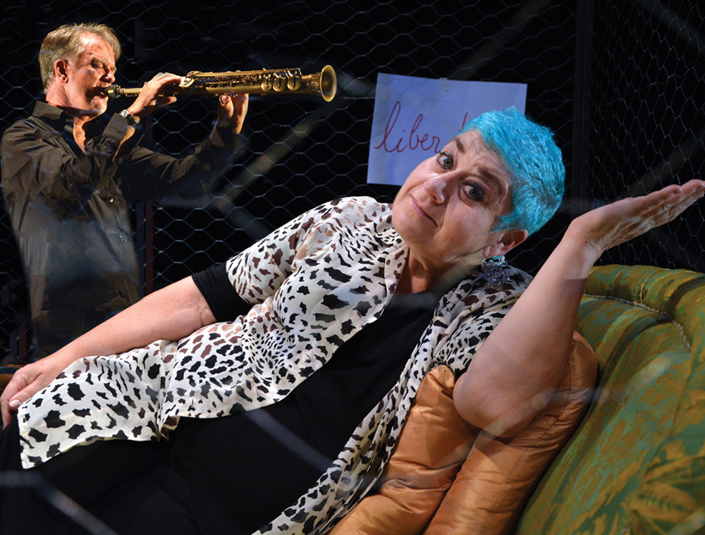 Memorie di una prostituta. Serra Yilmaz in scena al Teatro Manzoni racconta la storia di Griselidis Real