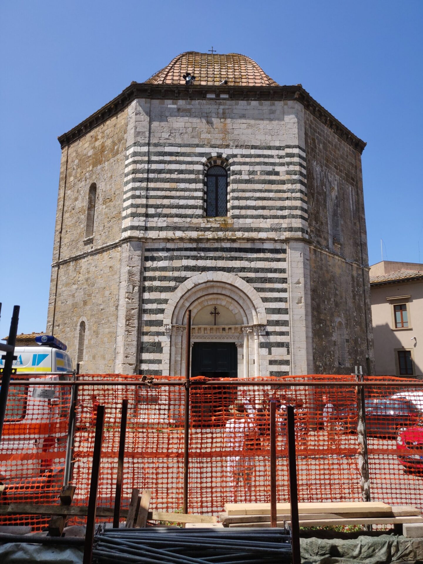 Abbraccia Volterra. Raccolti oltre 31mila euro per il restauro e la riapertura della Cattedrale