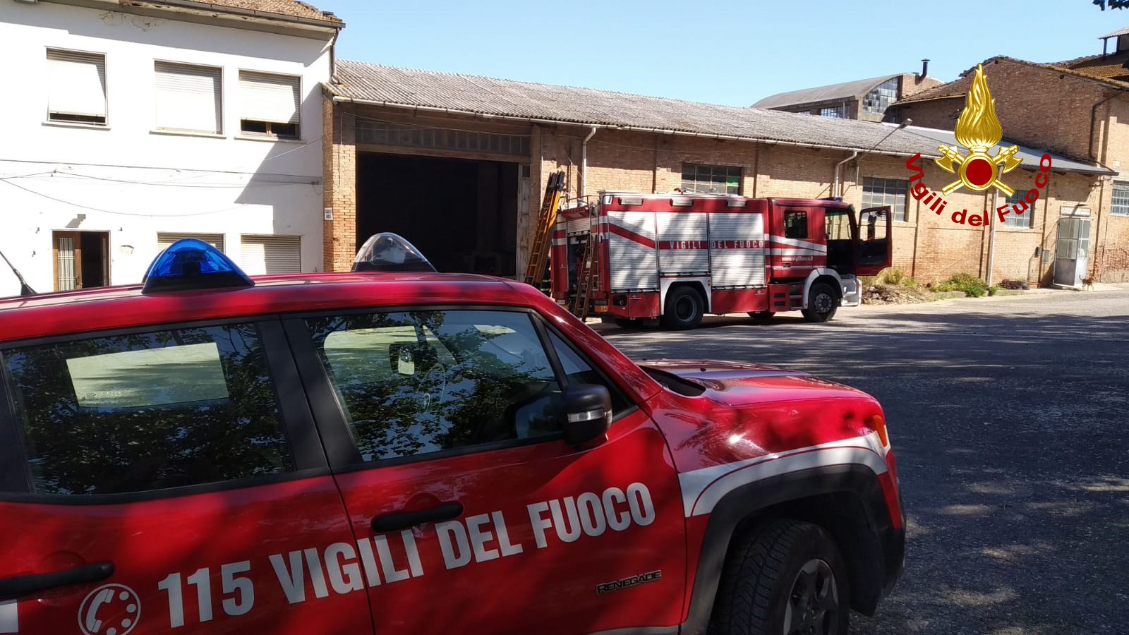 Incidente sul lavoro. Fuoco sul tetto, operaio precipita e muore a Castelfiorentino