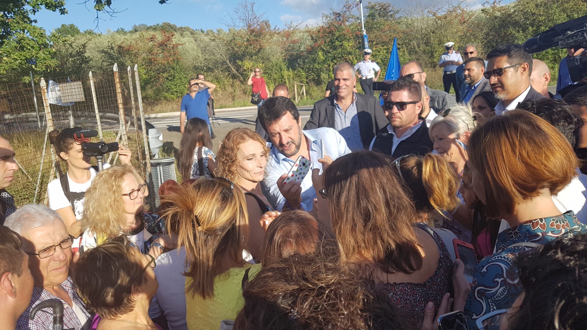 Pestaggio a Ranza. Matteo Salvini incontra la Penitenziaria: «Guardie e ladri? Io sto con le guardie»