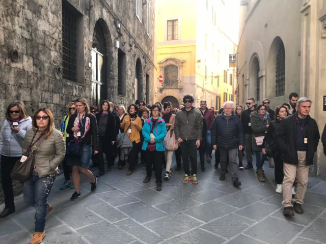 Tra storia e leggenda. Passeggiata d’autore alla scoperta della Collegiata di Provenzano e delle origini del Palio moderno