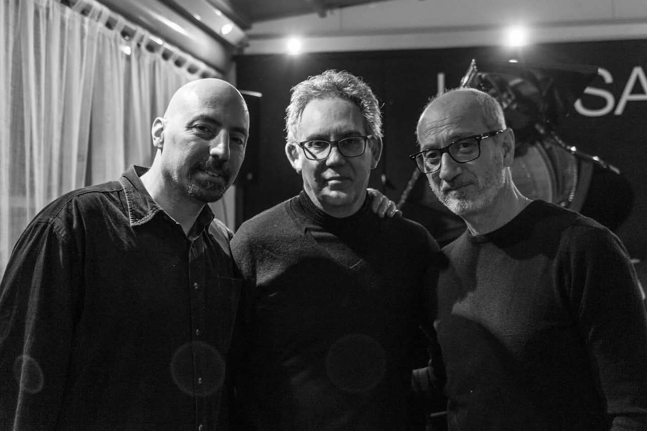 Dietro Le Quinte. Colombo, Quintavalle e Zirilli in concerto con “Acoustic Weather”