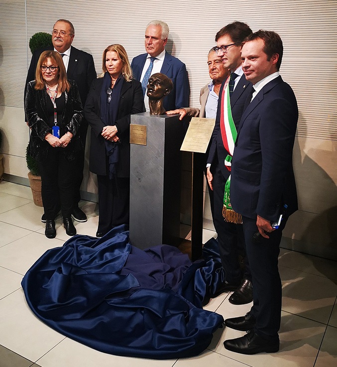 Per non dimenticare. Salvò ebrei dal nazismo, una statua per Wallenberg in aeroporto