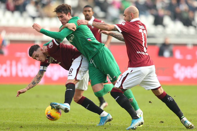 Notte fonda ma Montella resta. La Fiorentina perde a Torino la sua quarta gara consecutiva