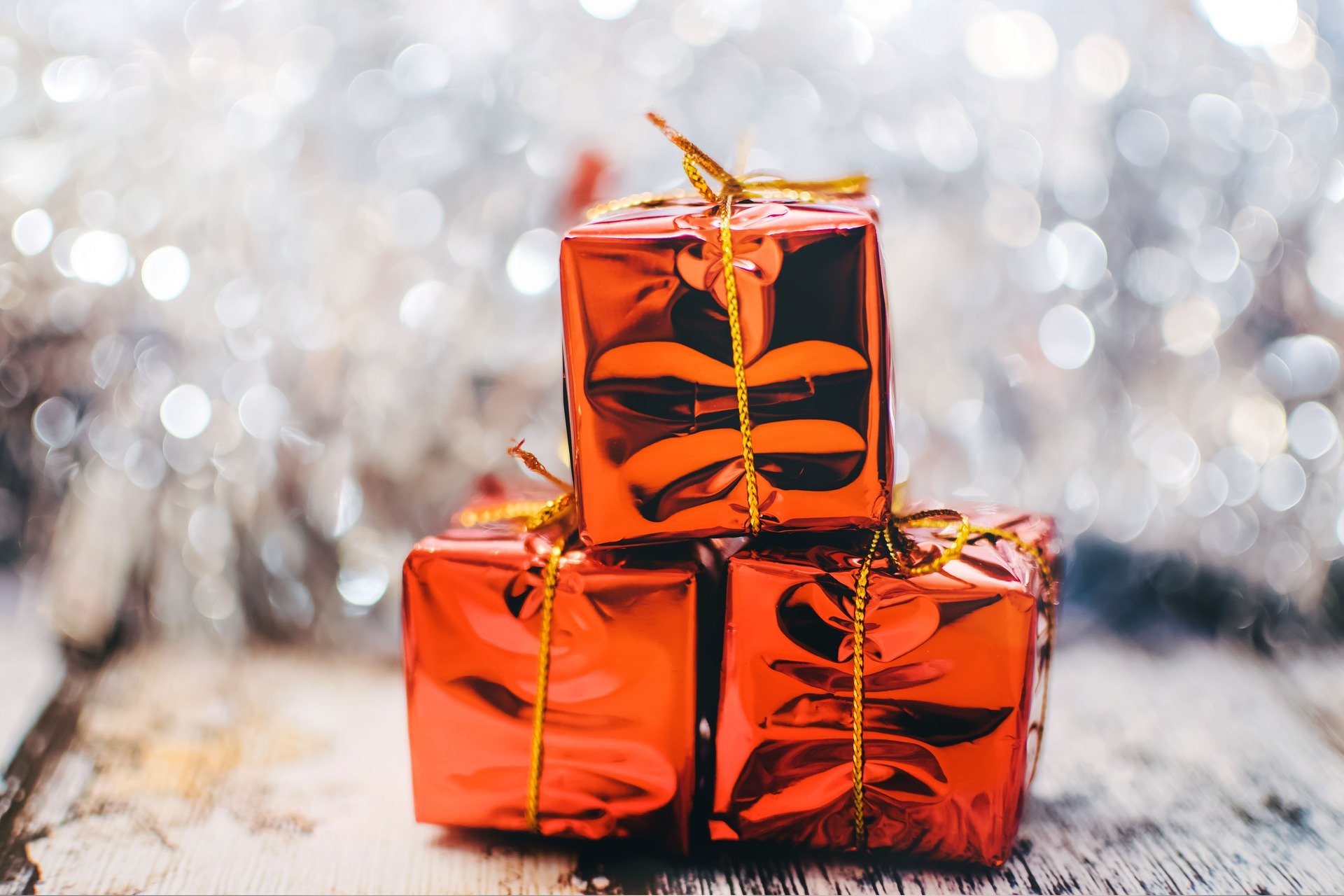 Aspettando Natale. I toscani spenderanno 180 euro pro capite per i regali. Al top alimentari, giocattoli e abbigliamento