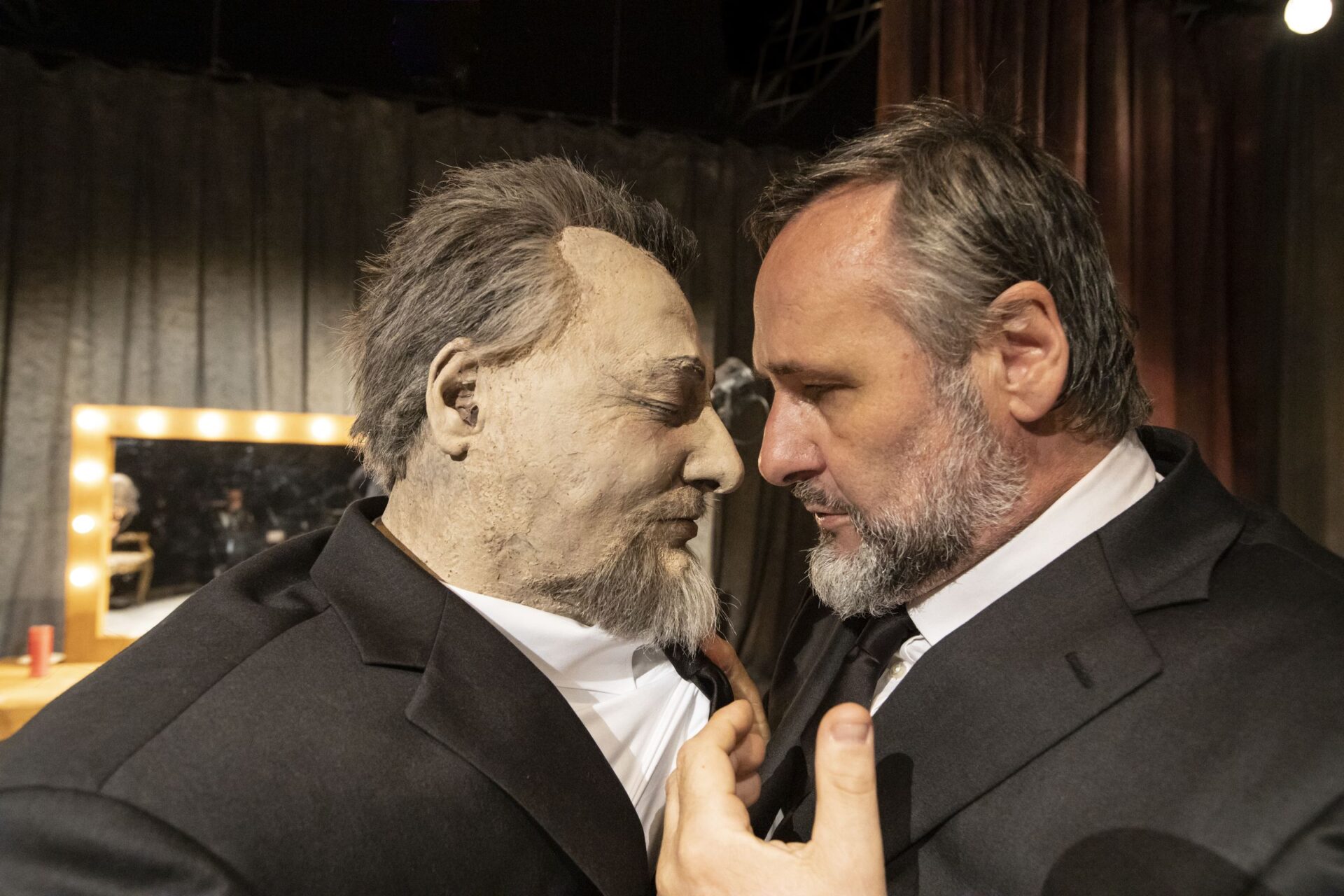 “Svegliami”. In prima nazionale al Teatro Era una riflessione su un mestiere prezioso