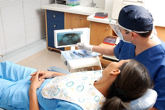 Fallimento cliniche Dentix.  Sono 160 in Toscana i pazienti assistiti da Confconsumatori. Il giallo dei finanziamenti ‘anomali’