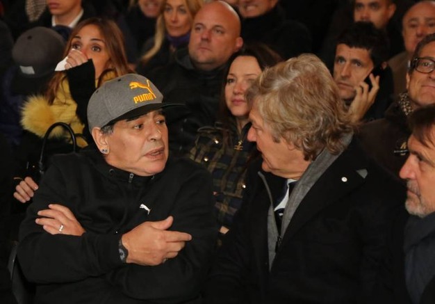 Morto Maradona. L’ultima volta a Firenze tre anni fa. Lo ricorda Giani. La prima in Italia a Castel del Piano