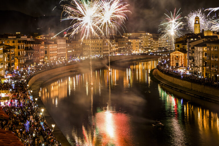 Capodanno Pisano, la foto “Mille luci” vince il contest fotografico