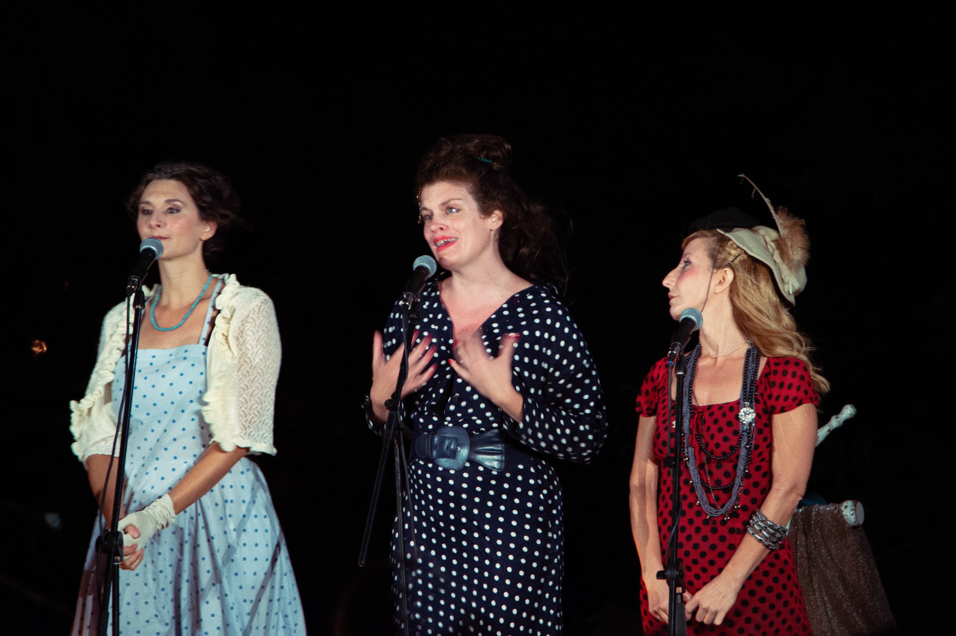 “Pronto, sono il teatro!”. Fiabe e racconti al telefono per la Festa della Donna
