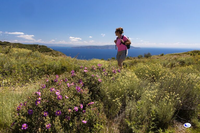 Trekking con il Walking Festival del Parco Nazionale Arcipelago Toscano. Ecco il programma