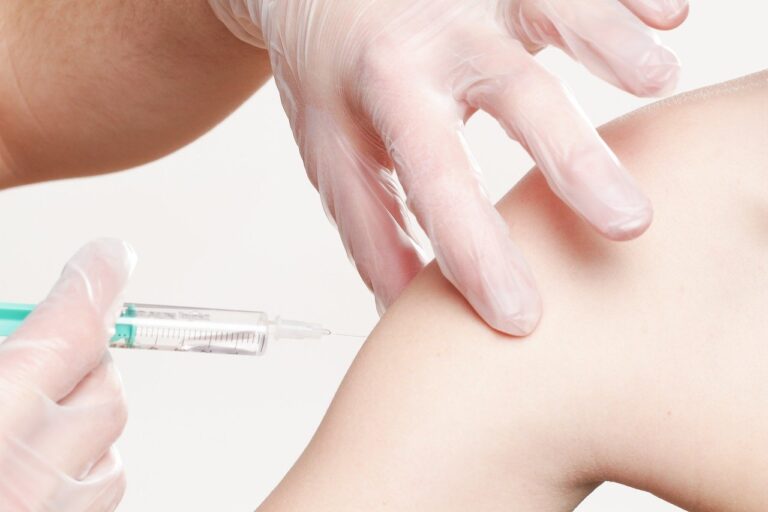Vaccini 5-11 anni, in Toscana dose a 750 bimbi nel primo giorno