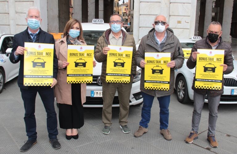 Bonus taxi e Ncc, a Pisa tariffe ridotte del 50% per anziani, disabili e con Isee fino a 25mila euro