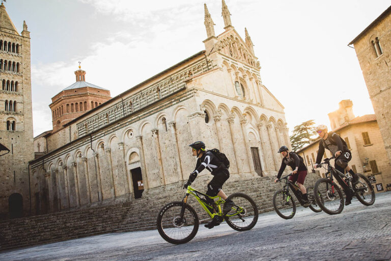 A Massa Marittima il turismo è bike friendly. Ecco Maremma on the road, il nuovo portale turistico