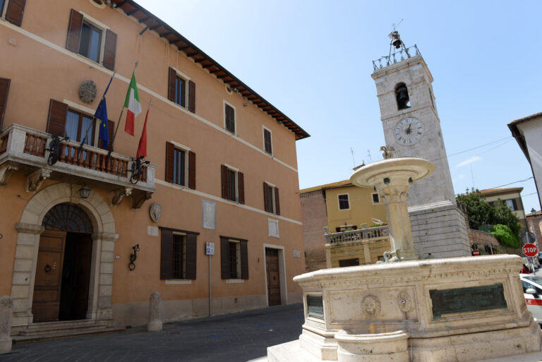 Verso il voto a Chiusi, prende corpo il comitato civico trasversale per il dopo Bettollini