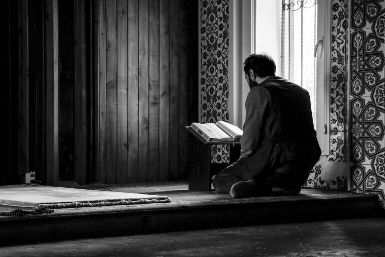 Imam e murshidat a scuola di cittadinanza democratica, a Firenze via al progetto formativo