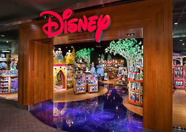 Disney Store dismette i negozi, a Firenze 15 addetti senza più lavoro. Cgil proclama lo stato di agitazione