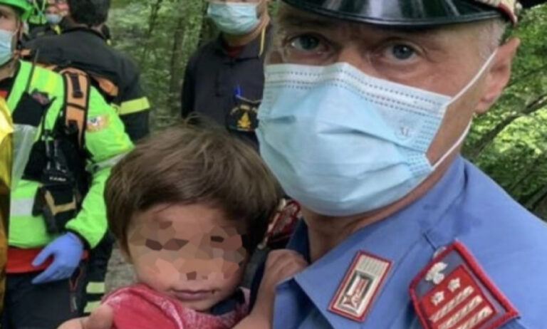 Ritrovato vivo il bambino di 21 mesi scomparso nei boschi del Mugello