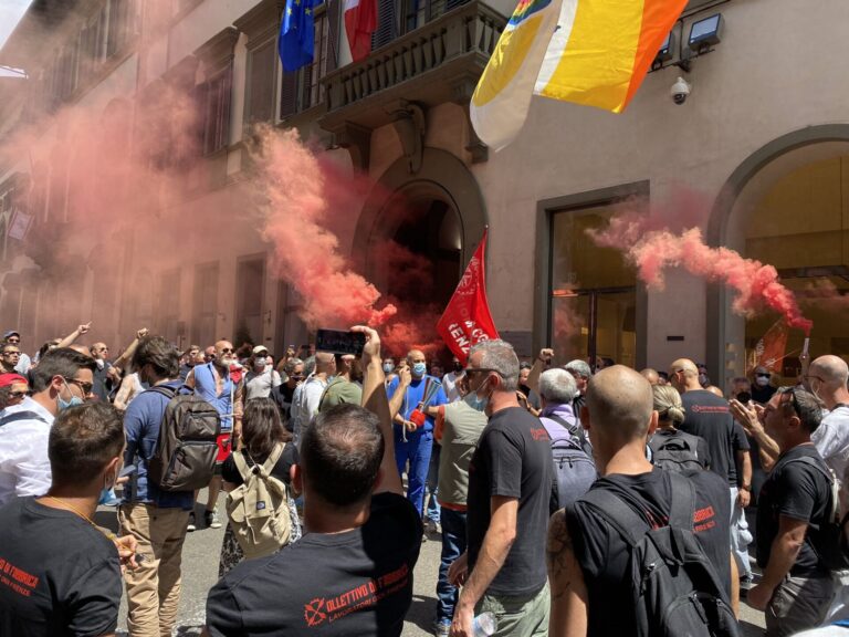 Gkn, tavolo in Prefettura contro i licenziamenti. Giani: «Negata dignità del lavoro». Viceministra Todde: «Da azienda comportamento scorretto»