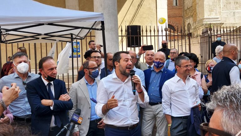 Suppletive, Salvini a Siena a sostegno di Marrochesi Marzi. “Restituiremo a Letta tanto tempo libero”