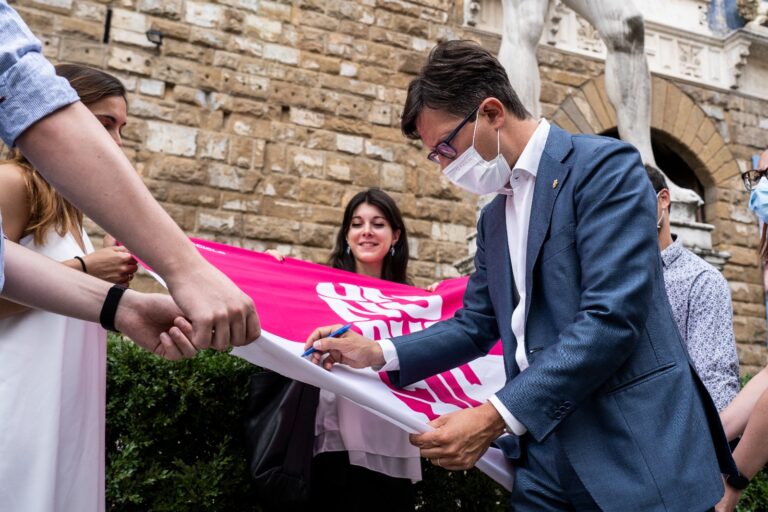Tampon Tax, parte da Firenze il tour per abolirla. 15 le tappe toscane