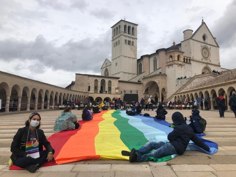 Da Barbiana ad Assisi con don Lorenzo Milani per dire ‘I care’