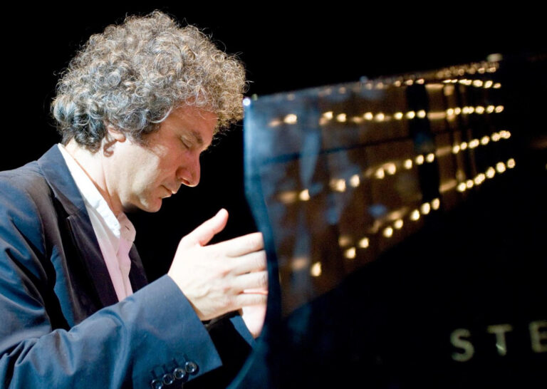 Concerto all’alba a Ferragosto con Roberto Cacciapaglia a Mont’Alfonso sotto le stelle