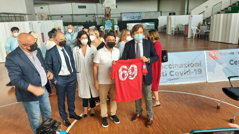 Green Pass: Sileri, avere il certificato non vuol dire restrizioni. In autunno ipotizzabile terza dose vaccino