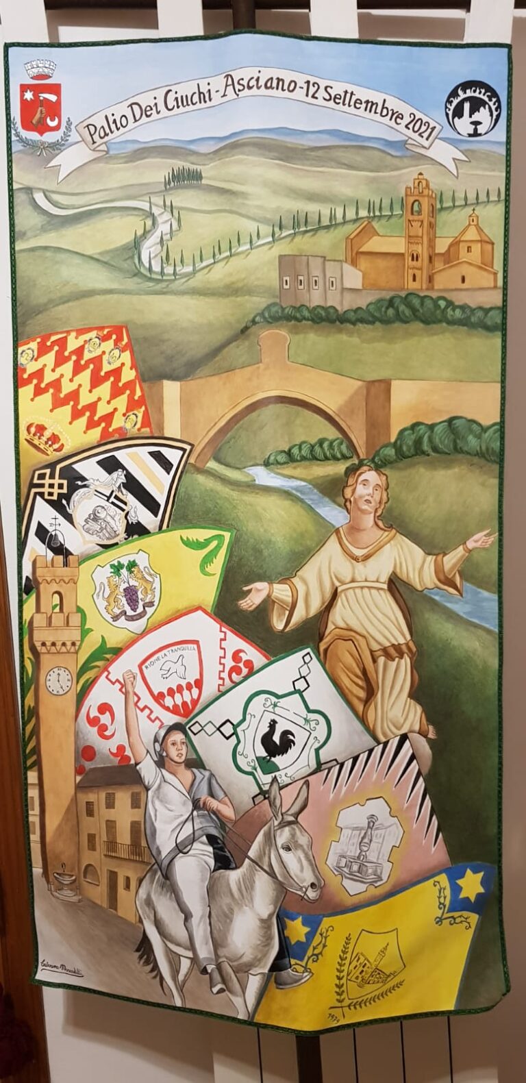 Sale l’attesa ad Asciano per il Palio dei Ciuchi, 7 Contrade in sfida per il Cencio di Caterina Moscadelli