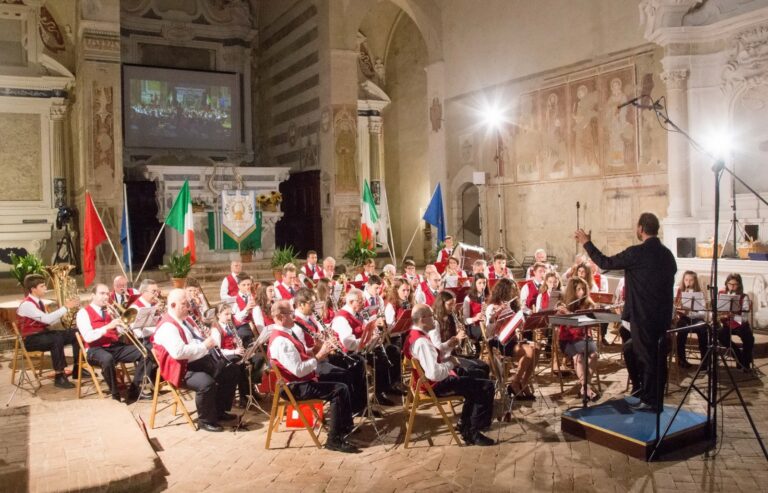 Bande musicali in concerto ad Asciano, torna il Festival Azzurra Lorenzoni