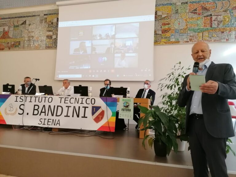 Tra scienza e etica, gli studenti del Bandini a lezione di sostenibilità e buone pratiche