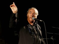 Addio a David Riondino, da Maracaibo al sogno della Scuola dei giullari. Si è spento a 73 anni il menestrello toscano